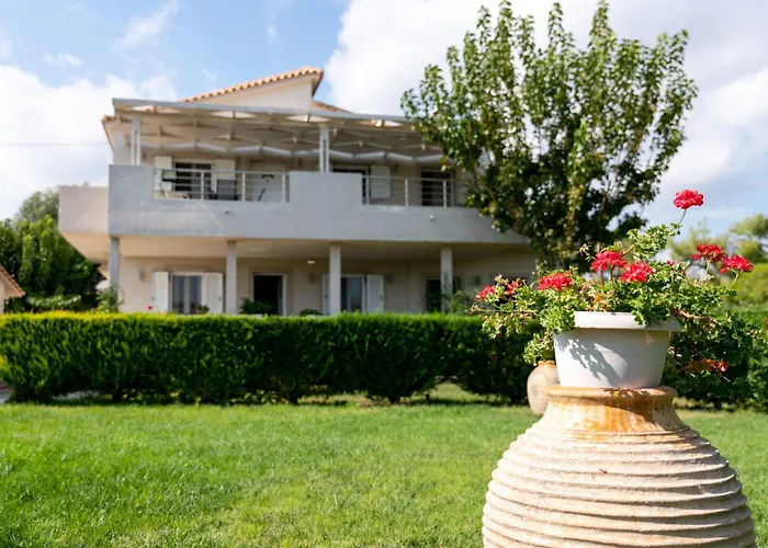 Tesys Studios And Apartments